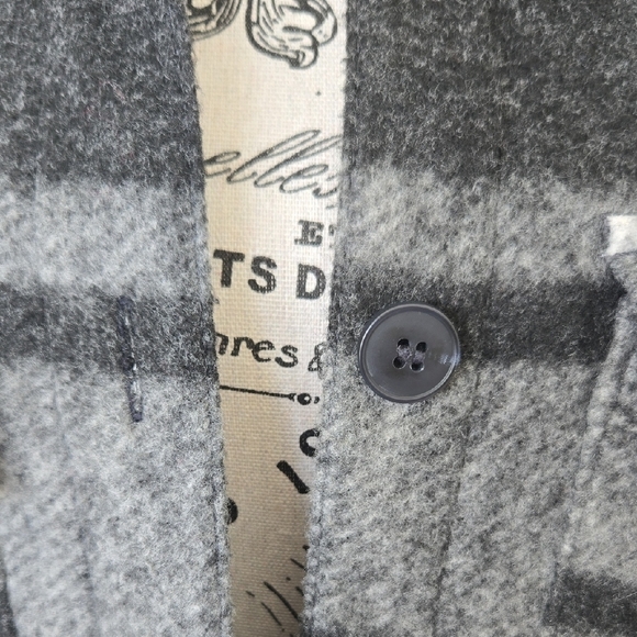 H&M Black and White Plaid Jacket - Picture 3 of 6